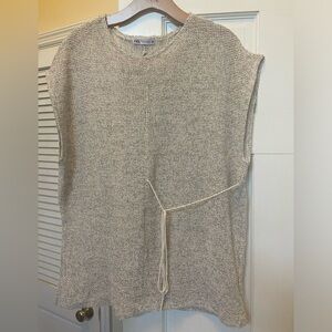 Zara sleeveless knitted top.. size medium
